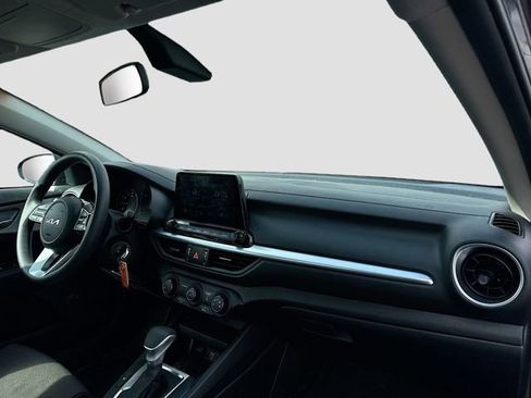 Certified 2023 Kia Forte LXS image 22