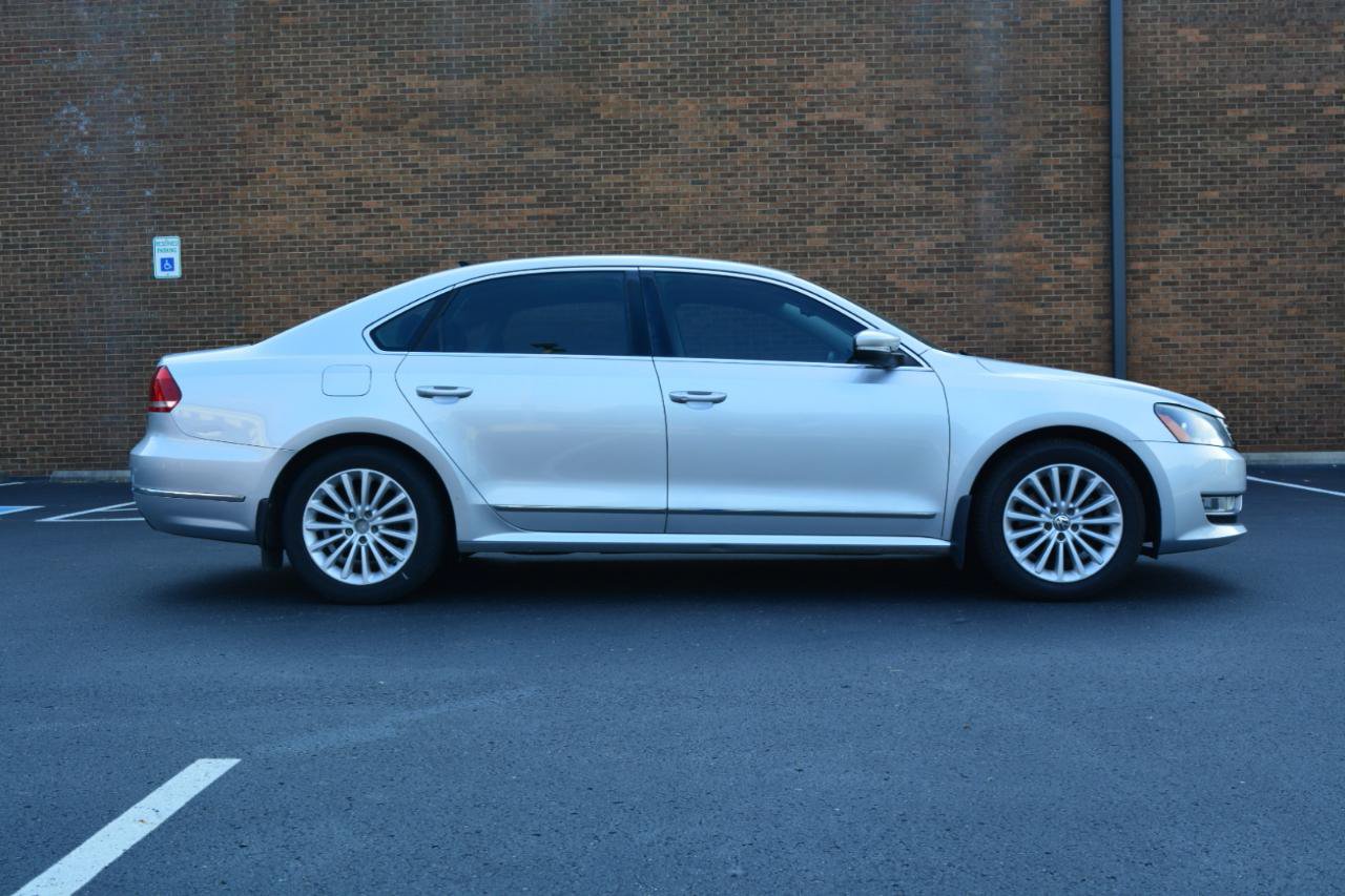 Used 2014 Volkswagen Passat TDI SEL Premium FWD image 4