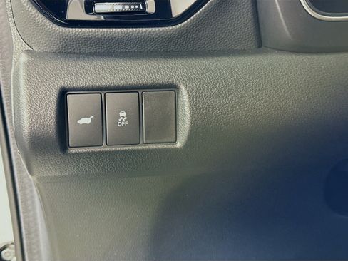 Used 2025 Honda Pilot EX-L image 10