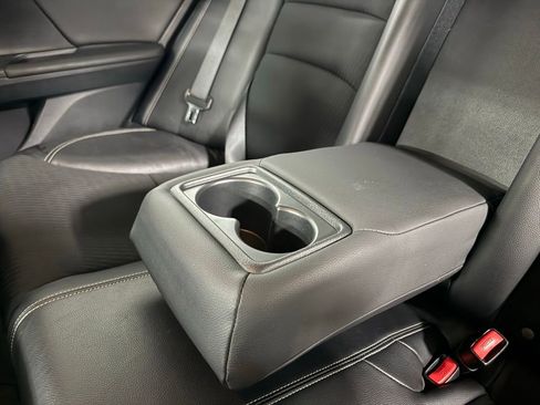 Used 2017 Honda Accord Sport image 17