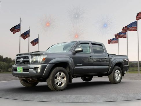 Used 2010 Toyota Tacoma 4x4 Double Cab image 3