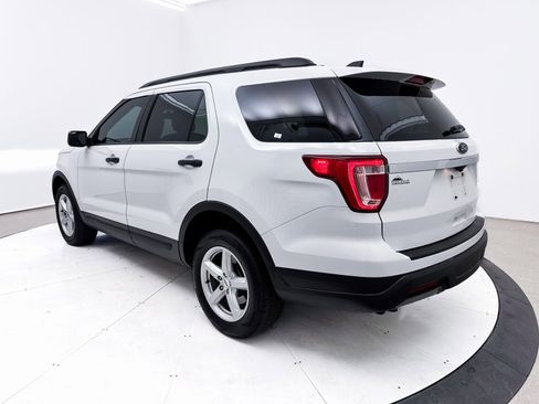 Used 2018 Ford Explorer 4WD image 14