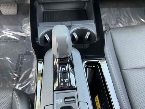 Used 2024 Toyota Prius XLE image 37