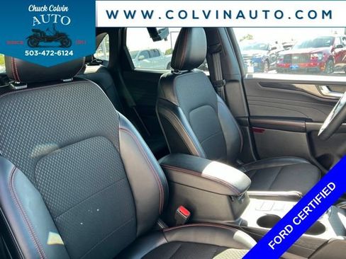 Certified 2025 Ford Escape ST-Line Select AWD/4WD image 25