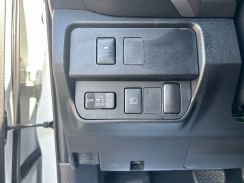 Certified 2020 Toyota Tacoma SR5 AWD/4WD image 22