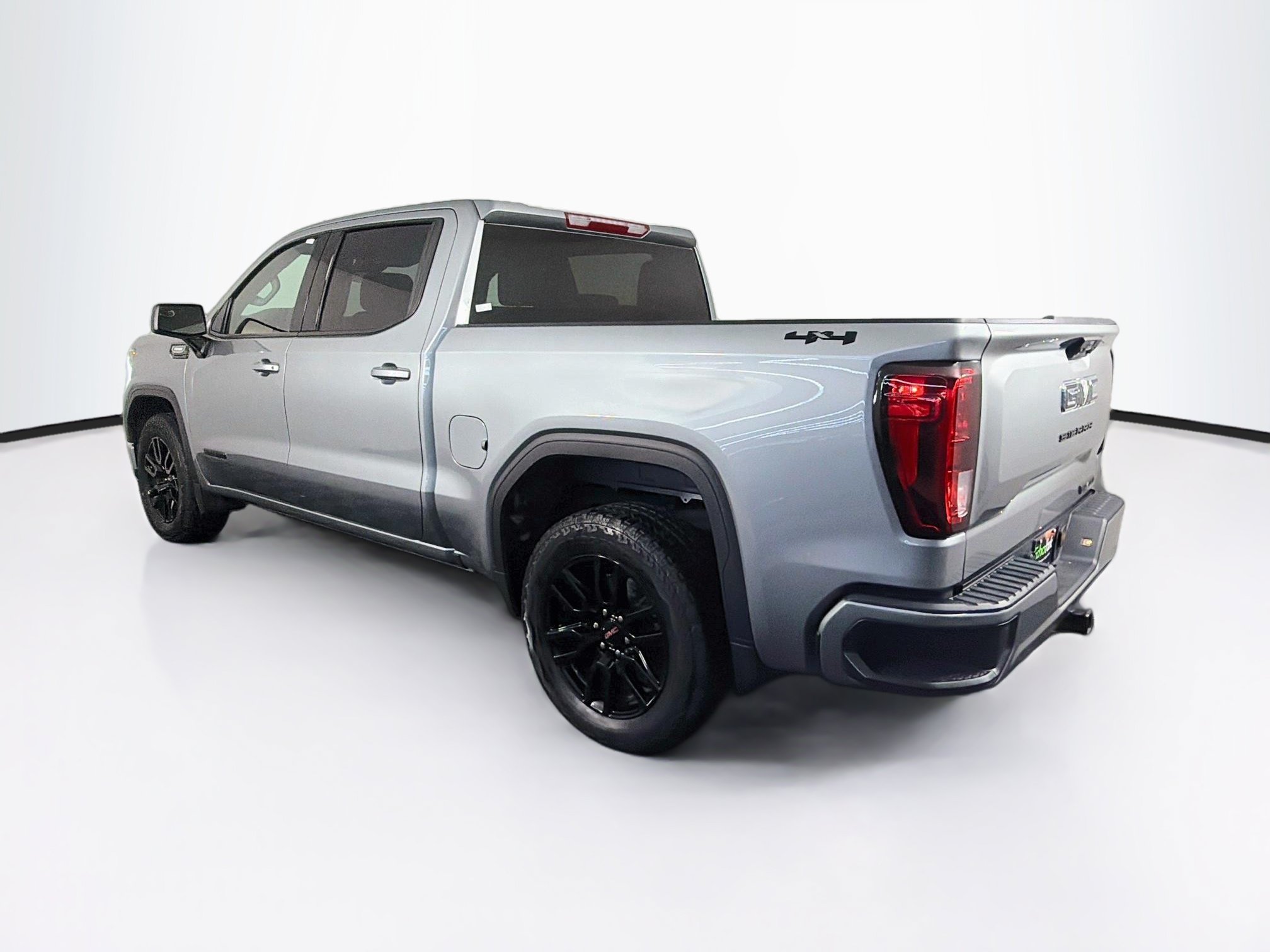 Used 2025 GMC Sierra 1500 Elevation AWD/4WD image 5
