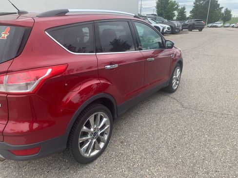 Used 2014 Ford Escape SE w/ SE Chrome Package FWD image 4