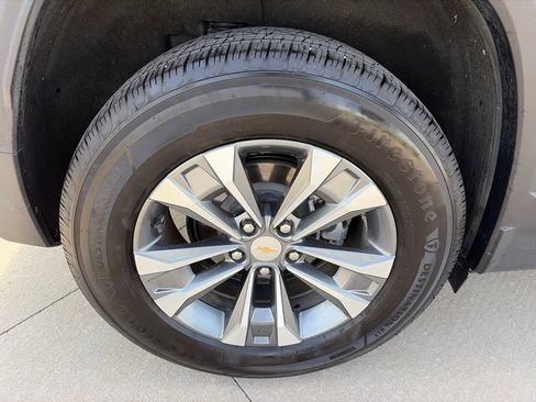 Used 2026 Chevrolet Equinox LT FWD image 16