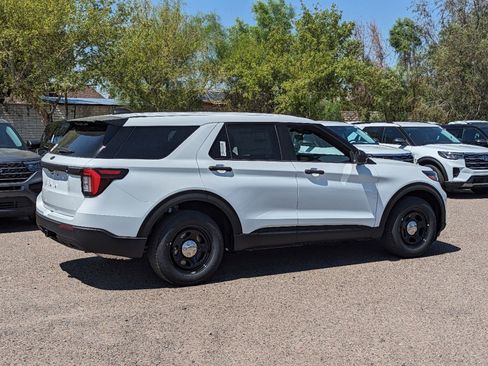 New 2025 Ford Explorer 4WD Police Interceptor image 7