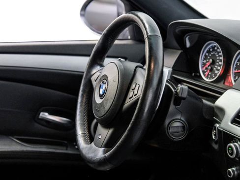 Used 2010 BMW M5 RWD image 16