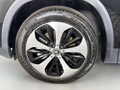 Used 2025 Mercedes-Benz GLA 250 image 38