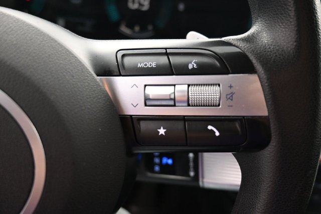 Used 2025 Hyundai Sonata SEL FWD image 24