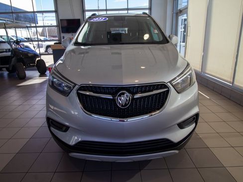 Used 2022 Buick Encore Preferred w/ Safety Package image 3