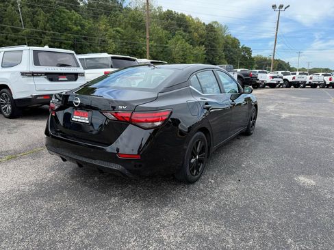 Used 2021 Nissan Sentra SV FWD image 4