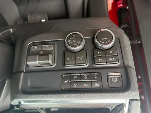 New 2026 Chevrolet Tahoe Z71 image 18