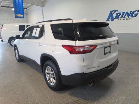 Used 2021 Chevrolet Traverse LT w/ LPO, Floor Liner Package AWD/4WD image 9