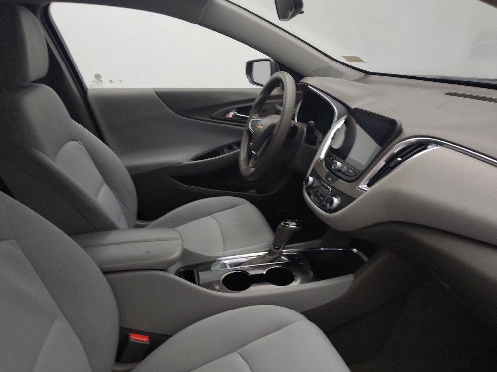 Used 2019 Chevrolet Malibu LT FWD image 21