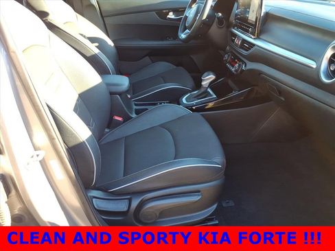 Used 2023 Kia Forte GT-Line w/ GT-Line Premium Package image 9