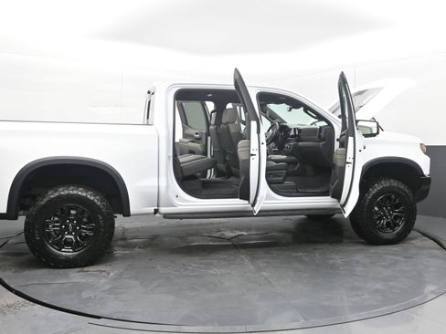 Used 2024 Chevrolet Silverado 1500 ZR2 w/ Technology Package AWD/4WD image 45