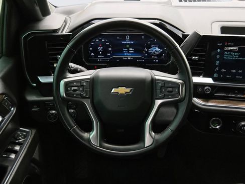 Used 2024 Chevrolet Silverado 1500 LT AWD/4WD image 23