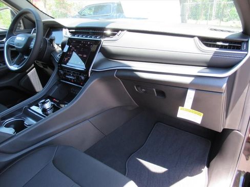 New 2026 Jeep Grand Cherokee L Laredo AWD/4WD image 11