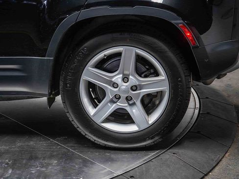 Used 2020 Land Rover Defender 110 HSE image 12