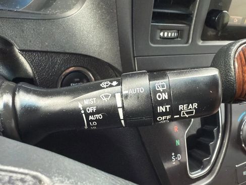 Used 2015 Toyota Sienna Limited Premium image 13