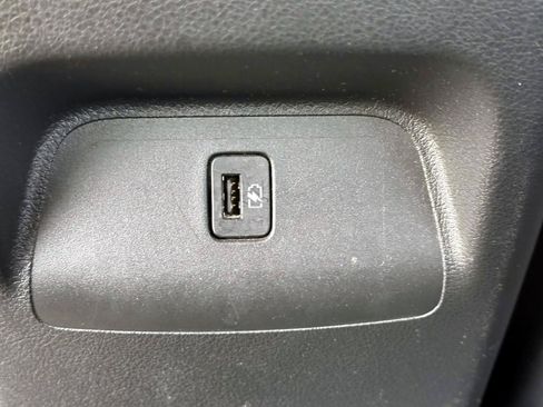 Certified 2023 Nissan Sentra SV FWD image 15