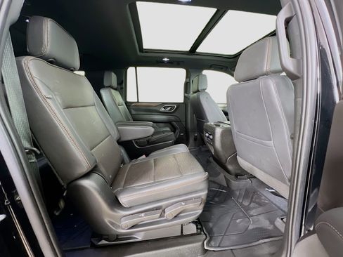 Used 2022 Chevrolet Suburban High Country image 30