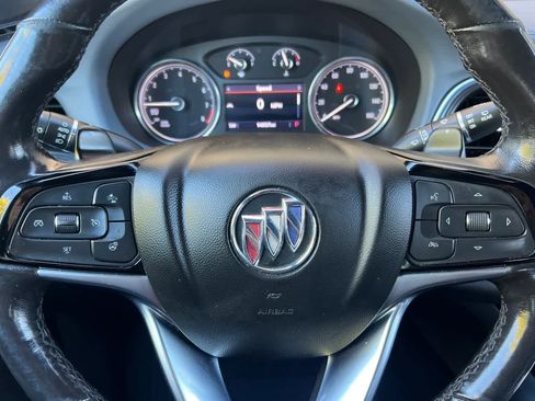 Used 2022 Buick Enclave Essence image 26