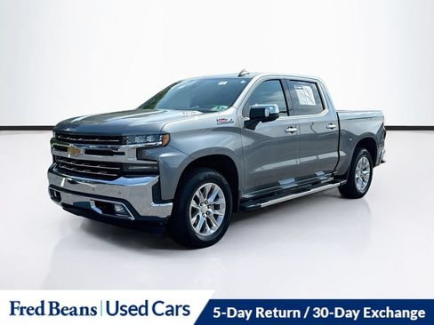 Used 2020 Chevrolet Silverado 1500 LTZ w/ LTZ Premium Package AWD/4WD image 3