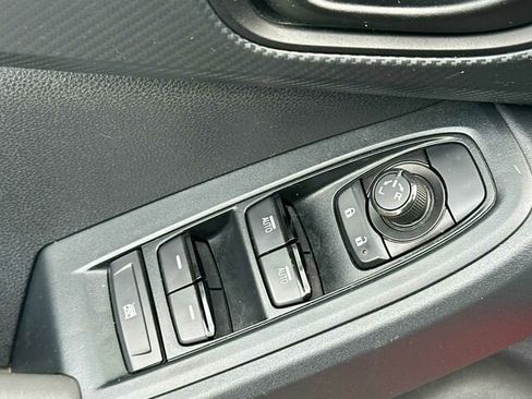 Used 2024 Subaru Crosstrek 2.0i Premium w/ Popular Package #3 image 13