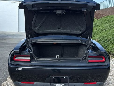 Used 2016 Dodge Challenger R/T Scat Pack RWD image 12