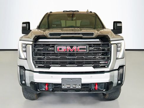 Used 2024 GMC Sierra 2500 AT4 w/ AT4 Premium Plus Package AWD/4WD image 2