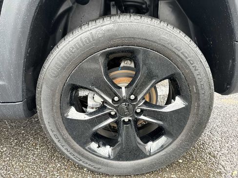 Used 2019 Jeep Compass Altitude image 35