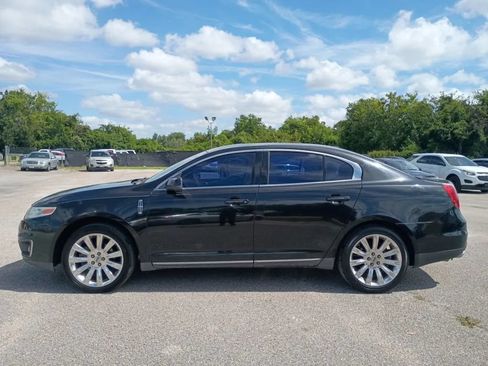 Used 2009 Lincoln MKS FWD image 2
