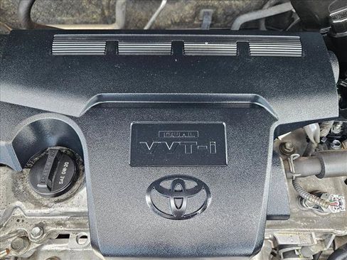 Used 2017 Toyota RAV4 XLE FWD image 22