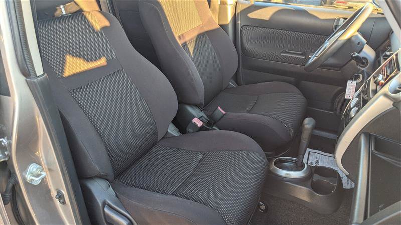 Used 2004 Scion xB FWD image 24