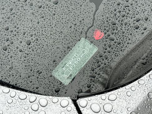 New 2025 Jaguar F-PACE R-Dynamic S image 30