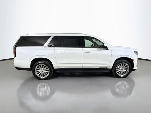 Used 2021 Cadillac Escalade ESV Premium Luxury w/ LPO, Illumination Package AWD/4WD image 5