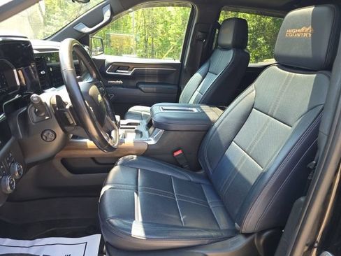 Used 2022 Chevrolet Silverado 1500 High Country w/ High Country Premium Package AWD/4WD image 20