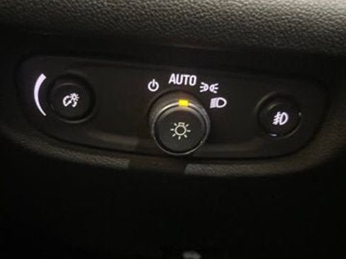 Used 2018 Buick Regal Preferred w/ Sights and Sounds Package AWD/4WD image 14