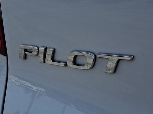 Used 2021 Honda Pilot Special Edition image 31