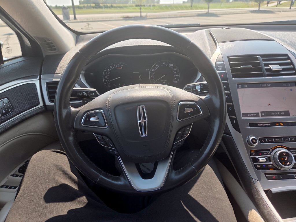Used 2020 Lincoln MKZ AWD w/ Convenience Package image 19