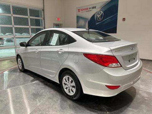 Used 2015 Hyundai Accent GLS image 5
