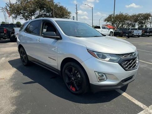 Used 2019 Chevrolet Equinox LT AWD/4WD image 2