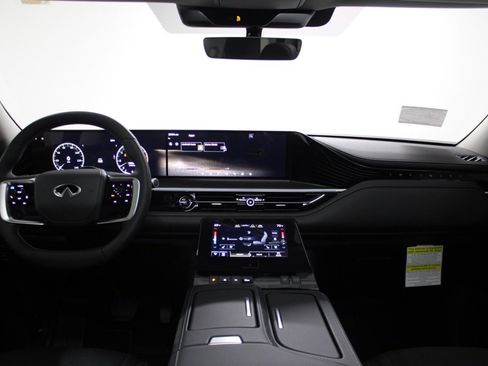 New 2025 INFINITI QX80 Luxe image 35