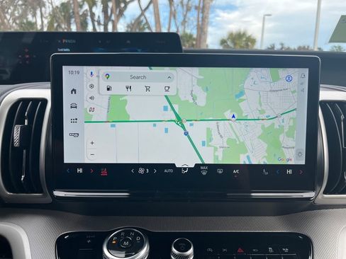 New 2026 Ford Expedition Active image 24