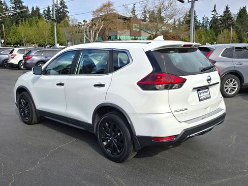 Used 2018 Nissan Rogue S AWD/4WD image 15