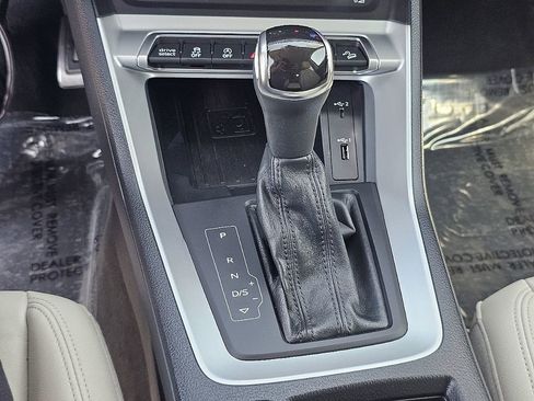 Used 2020 Audi Q3 2.0T Premium Plus w/ Premium Plus Package image 33